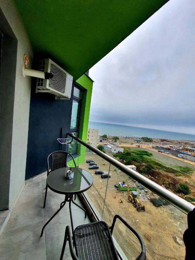Alezzi Majestic Apartments 97 Navodari Bagian luar foto