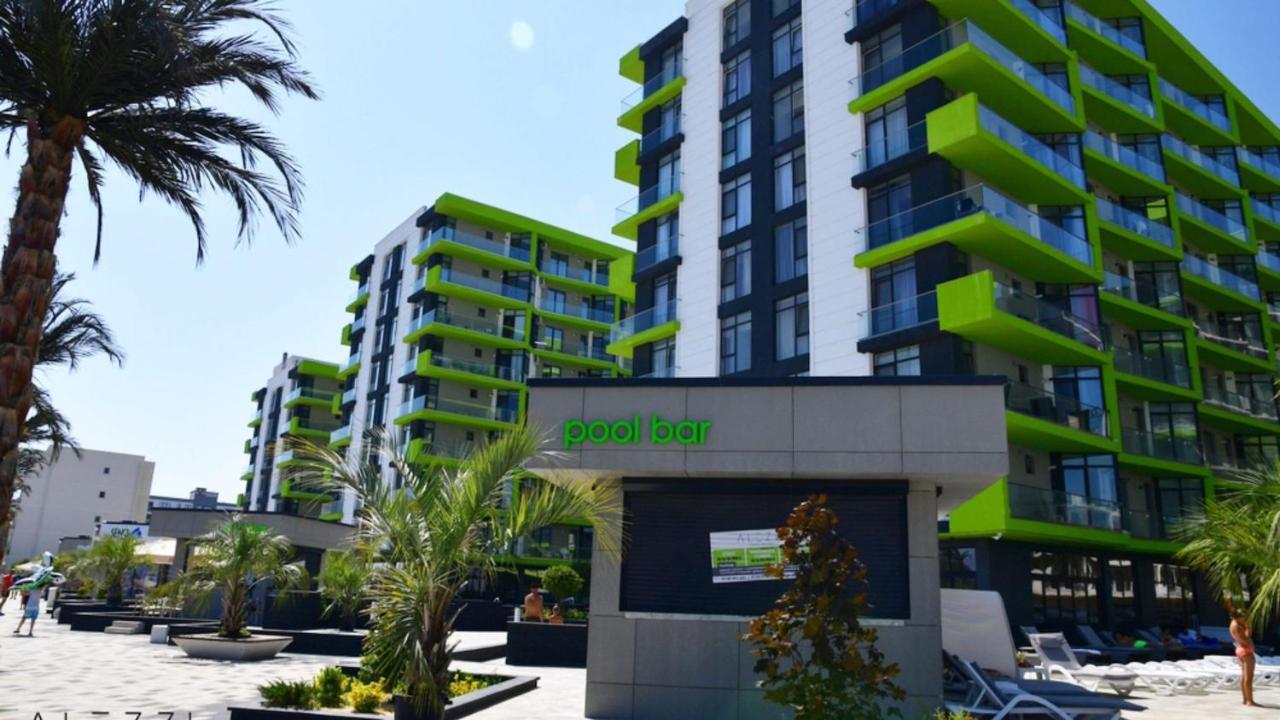 Alezzi Majestic Apartments 97 Navodari Bagian luar foto